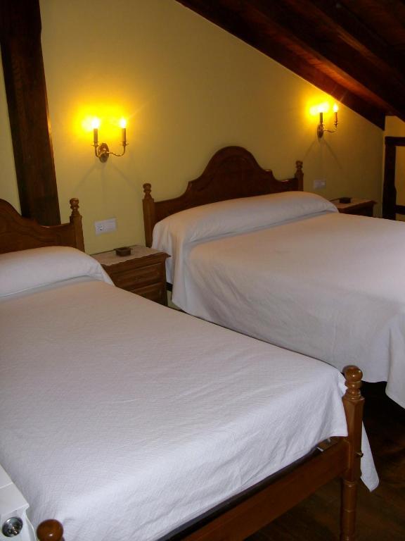 Casa Rural La Torre De Espinama Room photo