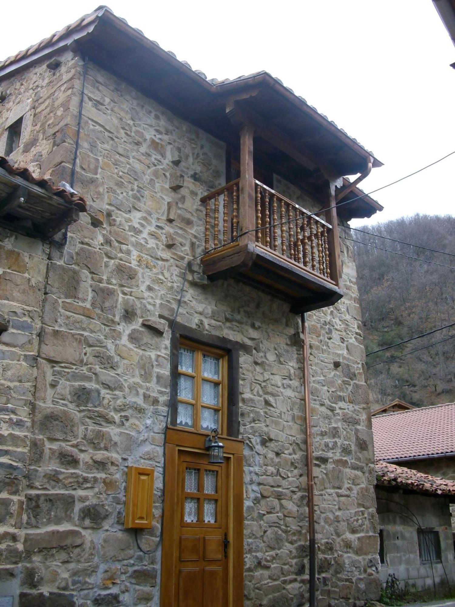 Casa Rural La Torre De Espinama Exterior photo