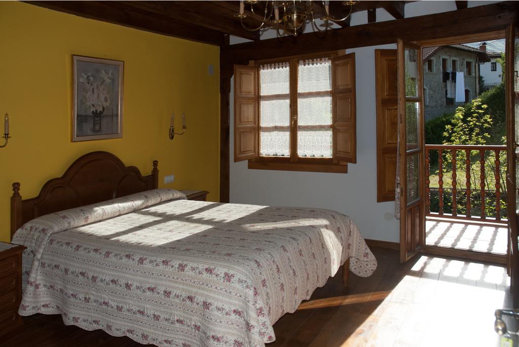 Casa Rural La Torre De Espinama Exterior photo