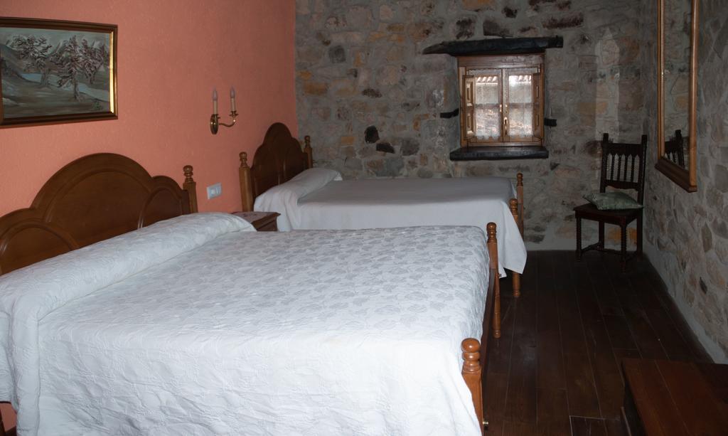 Casa Rural La Torre De Espinama Exterior photo
