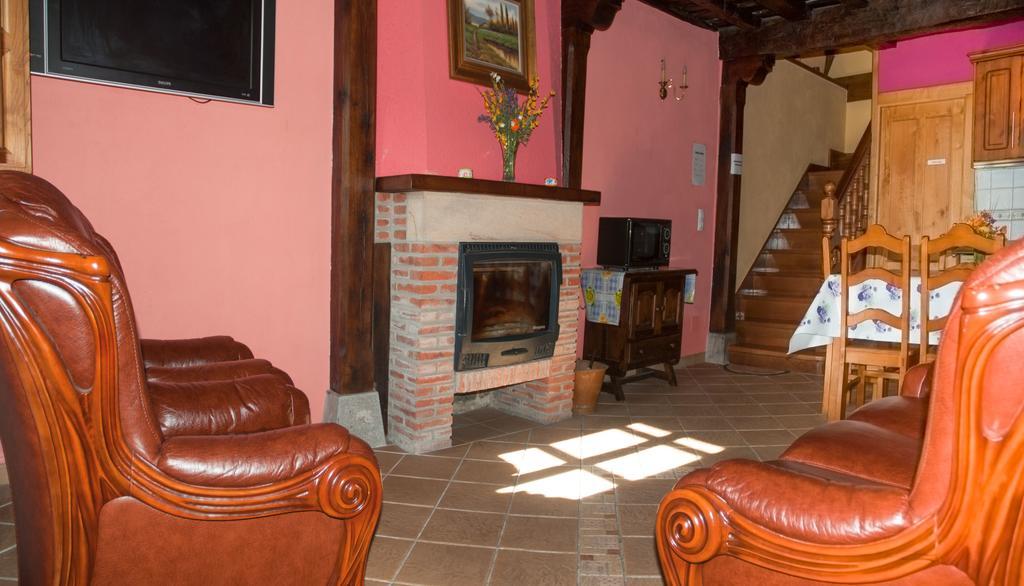 Casa Rural La Torre De Espinama Exterior photo