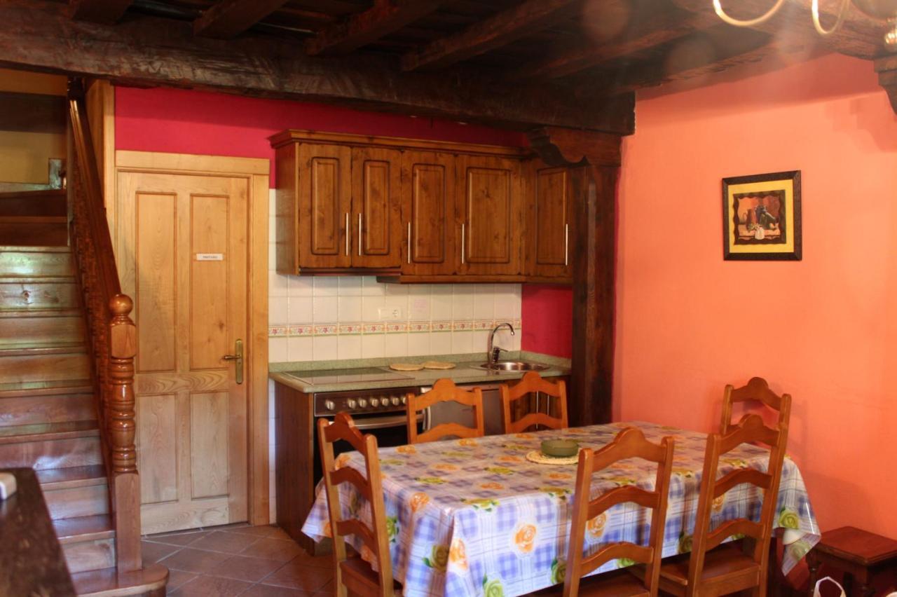 Casa Rural La Torre De Espinama Exterior photo